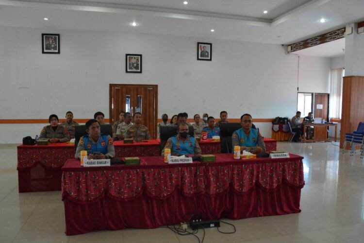 Apel Perdana Kapolres Asmat Polda Papua di Polres Asmat