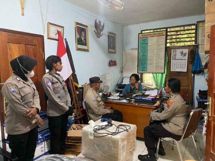 Satgas Si-Ipar Polres Jayapura Bersinergi dengan SMA Kristen Koinonia Sentani untuk Edukasi Dunia Pendidikan