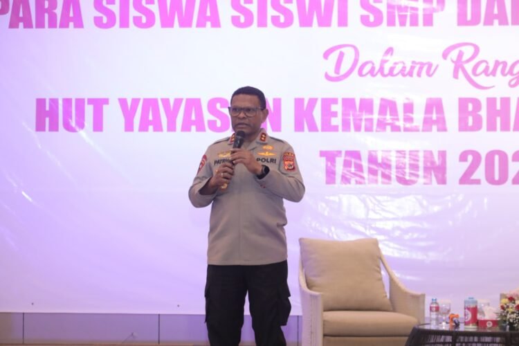 Kapolda Papua Menjadi Pembicara dalam Sosialisasi Tentang Bahaya Penyalahgunaan Medsos