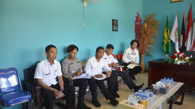 Polda Papua Lakukan Pengawasan Pengelolaan Dana BOS di Kabupaten Merauke, Papua Selatan