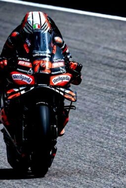 Marco Bezzecchi Menangi Sprint Race MotoGP Mandalika 2025