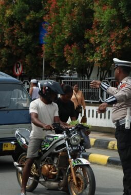 Hari Kedua Operasi Keselamatan Cartenz 2026, Ditlantas Polda Papua Kedepankan Edukasi dan Keselamatan Pengendara