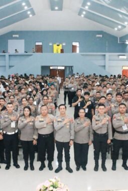 Ka SPN Polda Papua Tutup Prolat Gelombang III TA 2026, Dorong Personel Tingkatkan Kompetensi dan Integritas