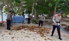 Satpolairud Polres Sarmi Laksanakan Sambang Nusa Presisi dan Program ASRI di Pulau Terluar Liki