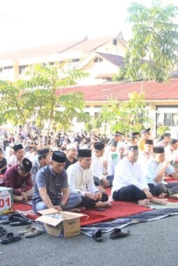 Polda Papua Rayakan Idul Adha Bersama Masyarakat, Tebarkan Semangat Pengorbanan dan Kepedulian